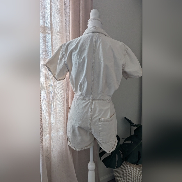 REVOLVE Pistola Parker Short Romper Ecru Small - Picture 5 of 13